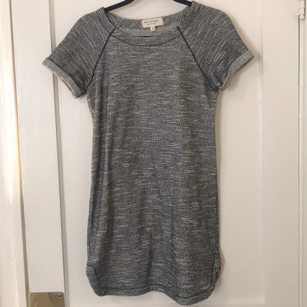 Max Studio T-shirt dress